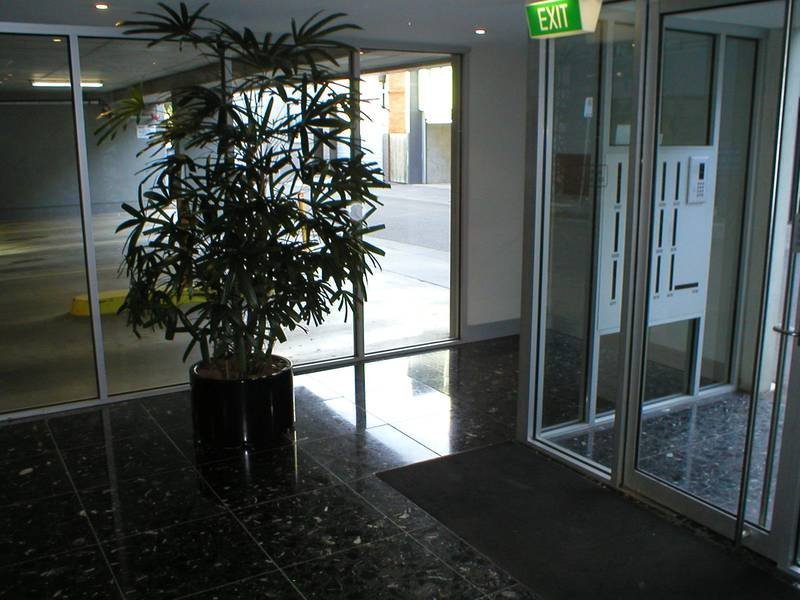 Gallery: 2/150 Chestnut Street