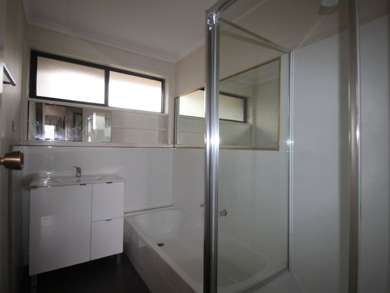 Gallery: 2/150 Corrigan Road