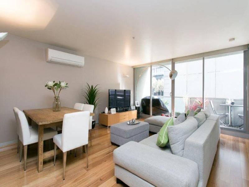 Gallery: 215/1 Danks Street