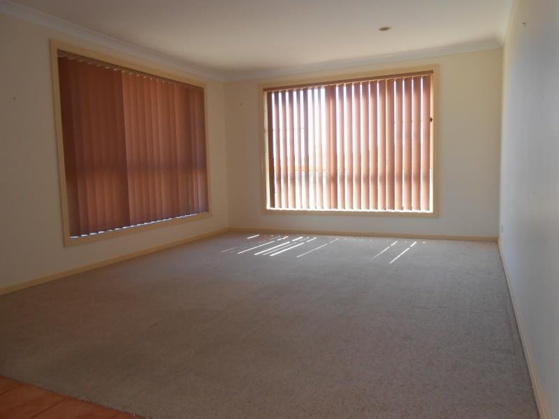 2/151 Garden Street TAMWORTH 4