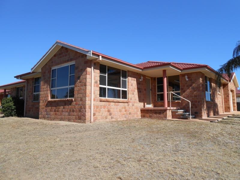 2/151 Garden Street TAMWORTH 9
