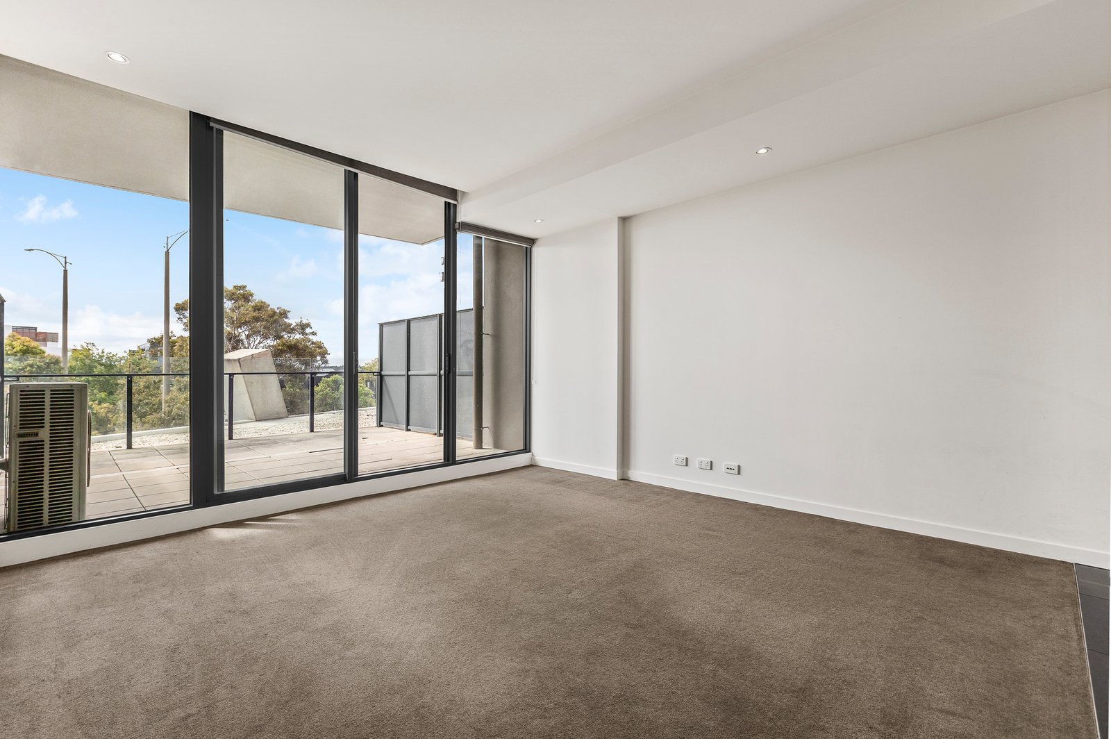 Gallery: 215/181-185 St Kilda Road
