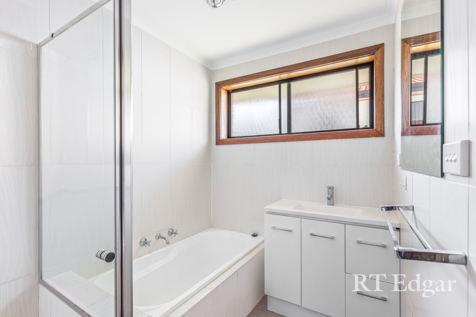 Real Estate and Property in 2/152 Victoria Drive, Thomastown, VIC