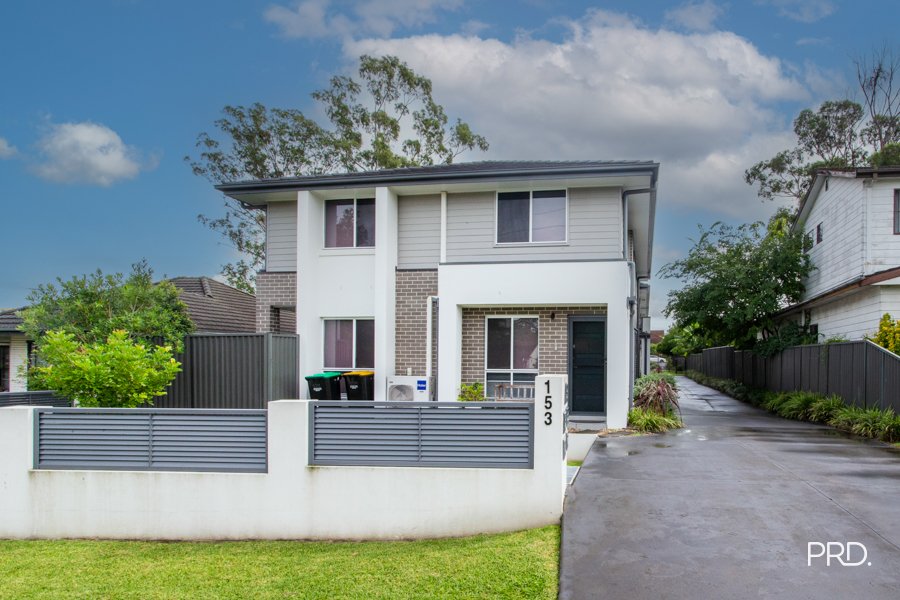 2/153 Jamison Road Penrith 1