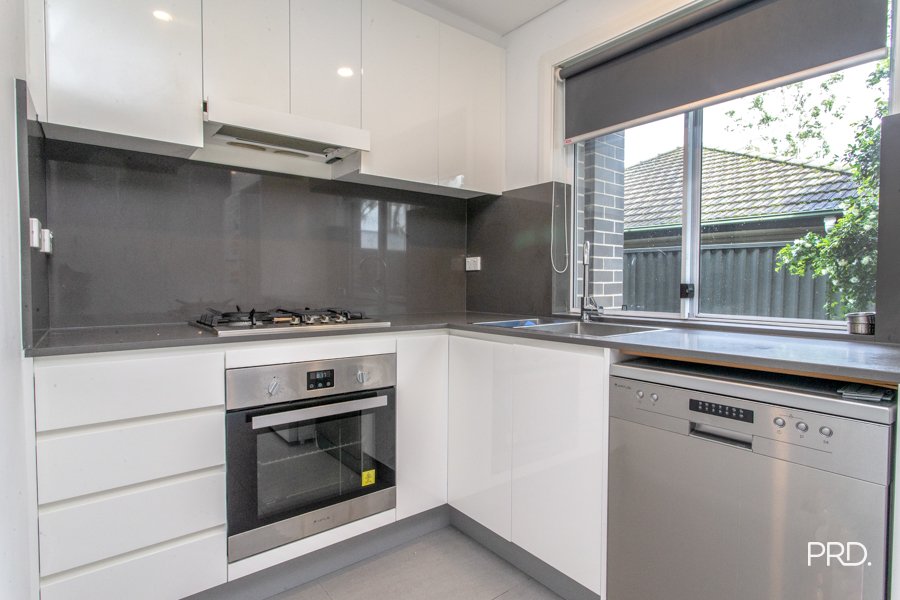 2/153 Jamison Road Penrith 5