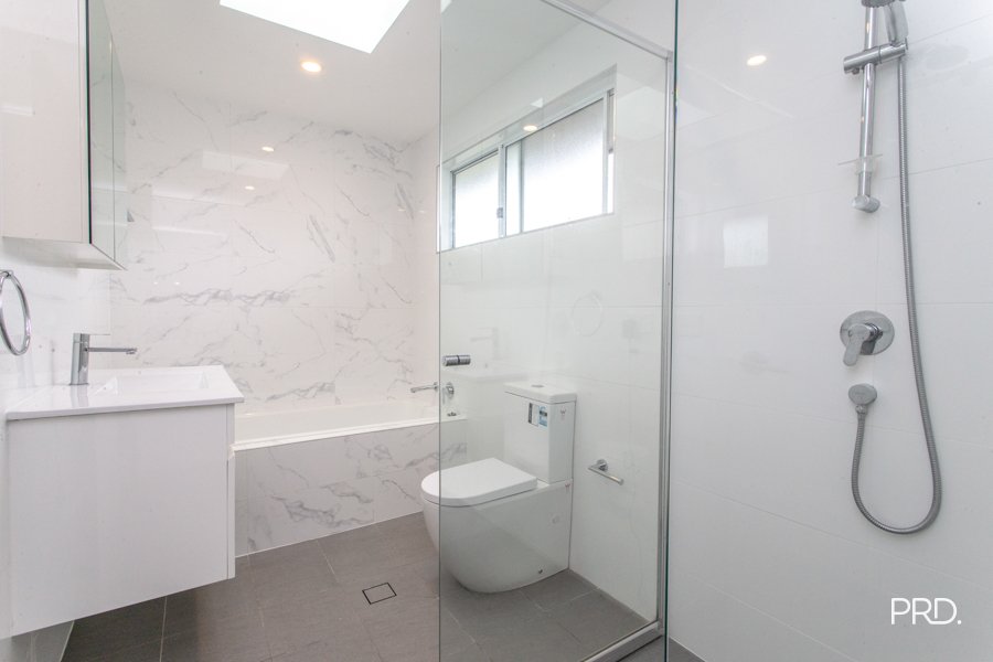 2/153 Jamison Road Penrith 9