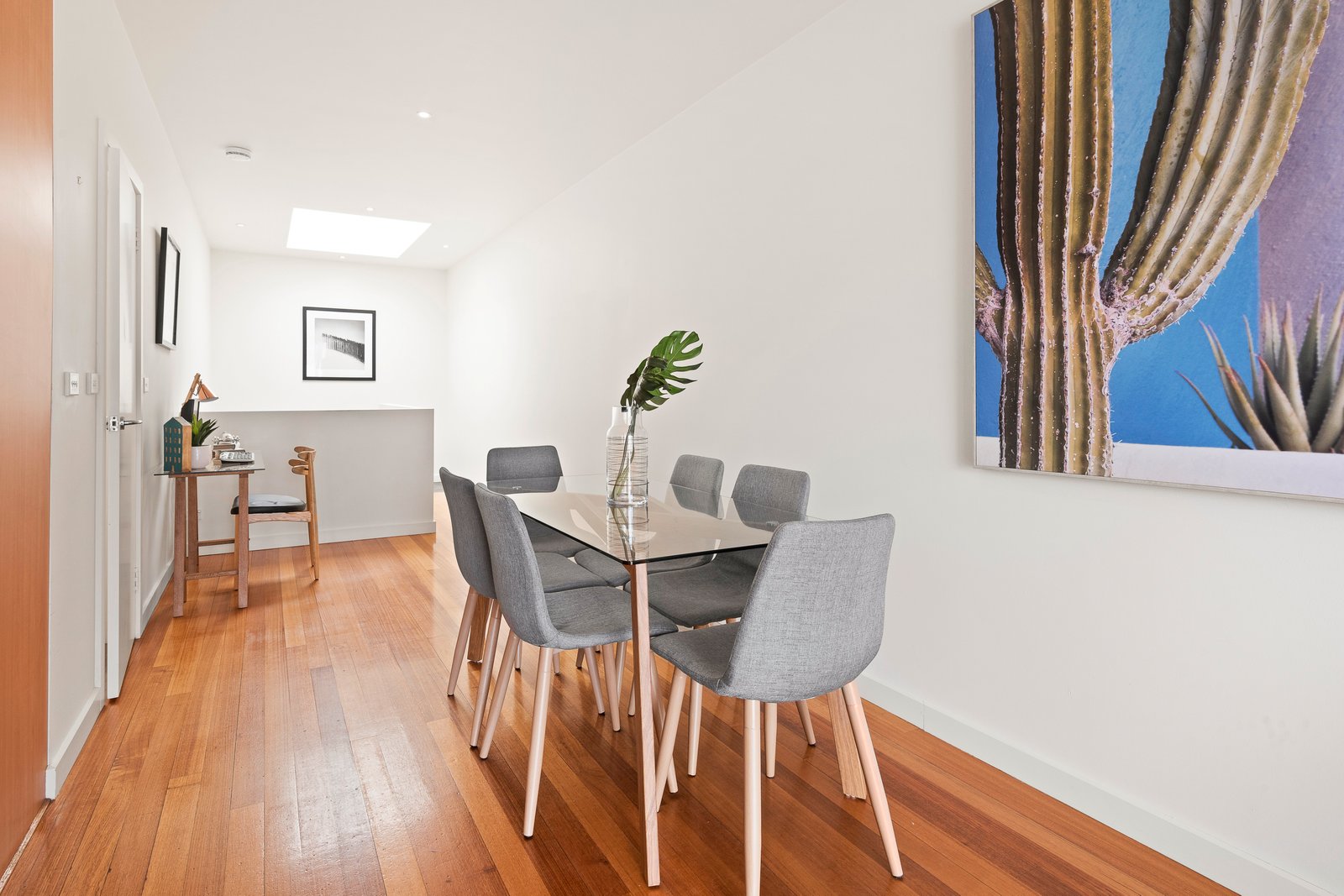 Gallery: 2/153 Martin Street