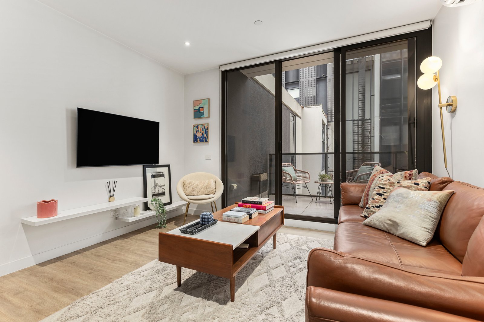 Gallery: 215/40-44 Pakington Street