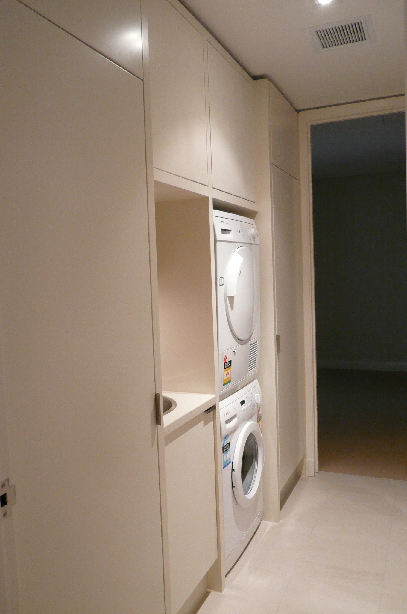 215/40 St Quentin Avenue CLAREMONT 10