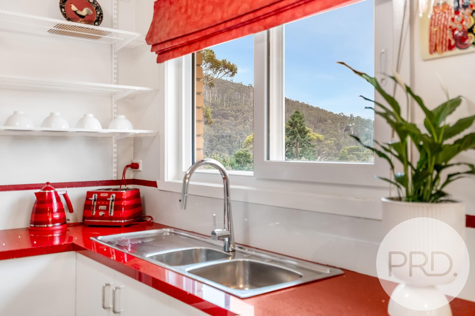 2/155 Pottery Road LENAH VALLEY 13