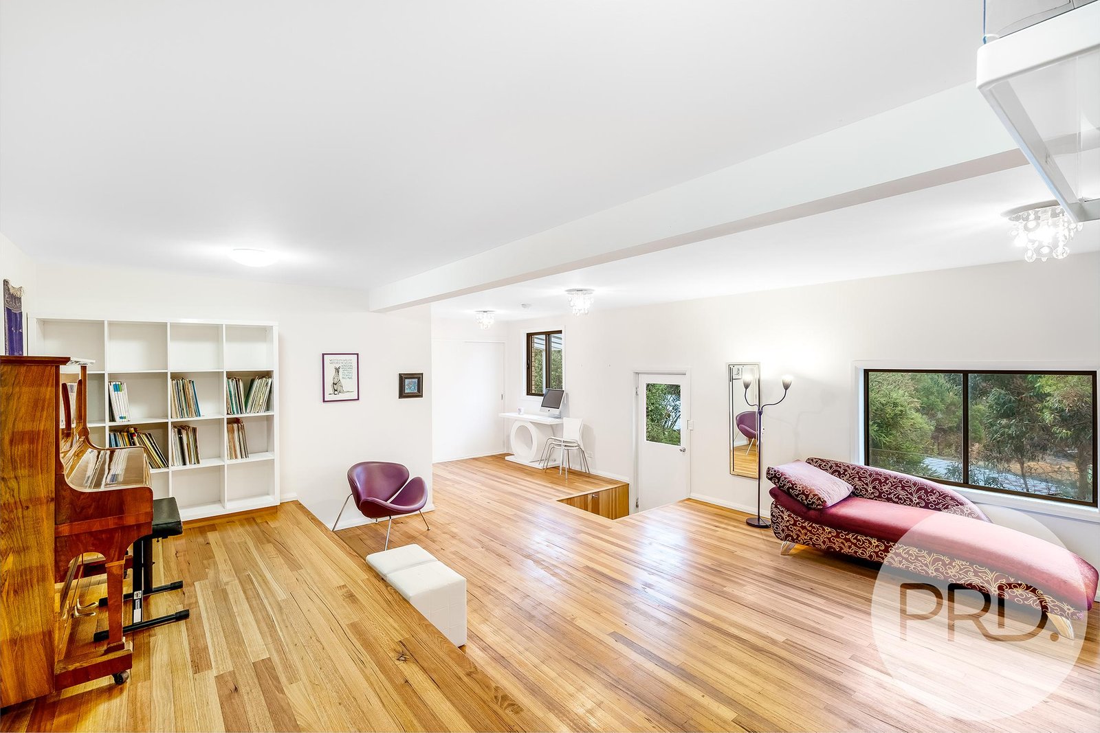 2/155 Pottery Road LENAH VALLEY 26