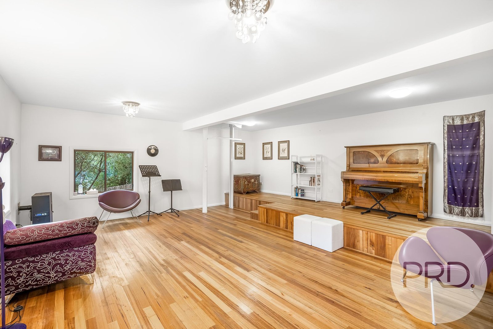 2/155 Pottery Road LENAH VALLEY 27