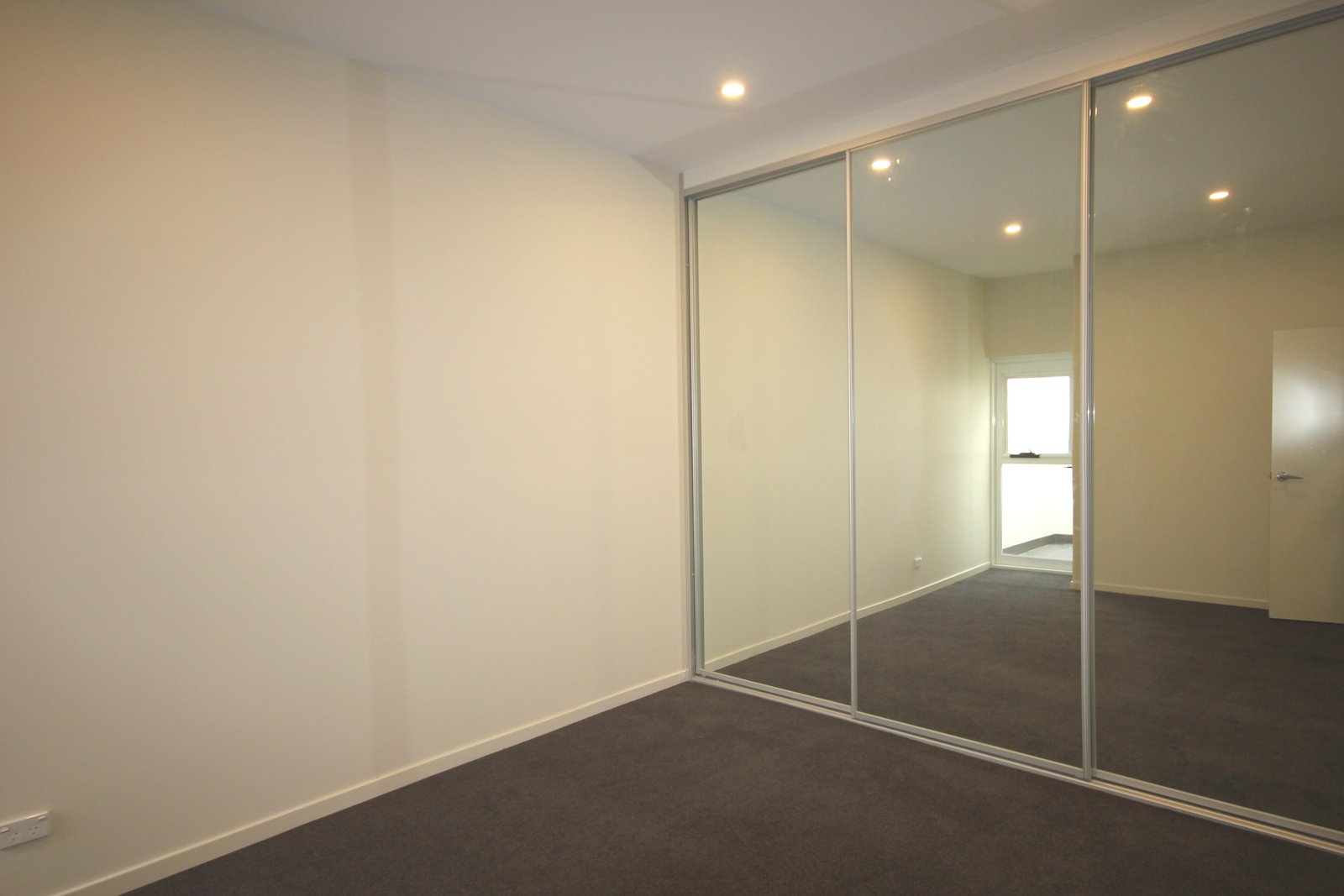 2/156 Railway Parade KOGARAH 6