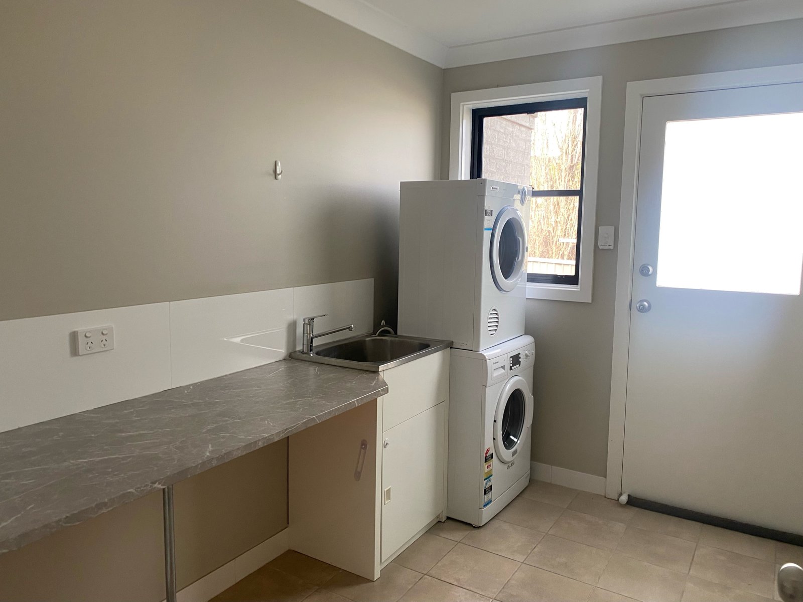 2/157 Johnston Street TAMWORTH 5