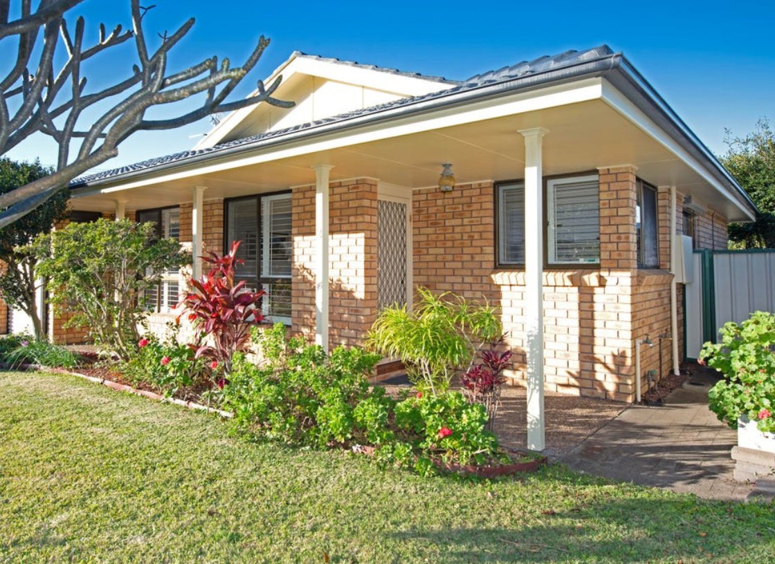 2/157 Rocky Point Road FINGAL BAY 2