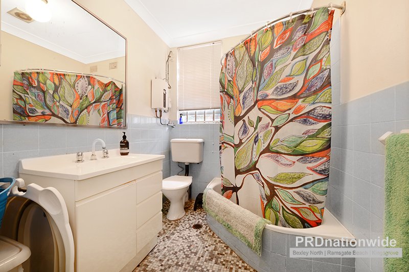 2/157 Russell Avenue DOLLS POINT 4