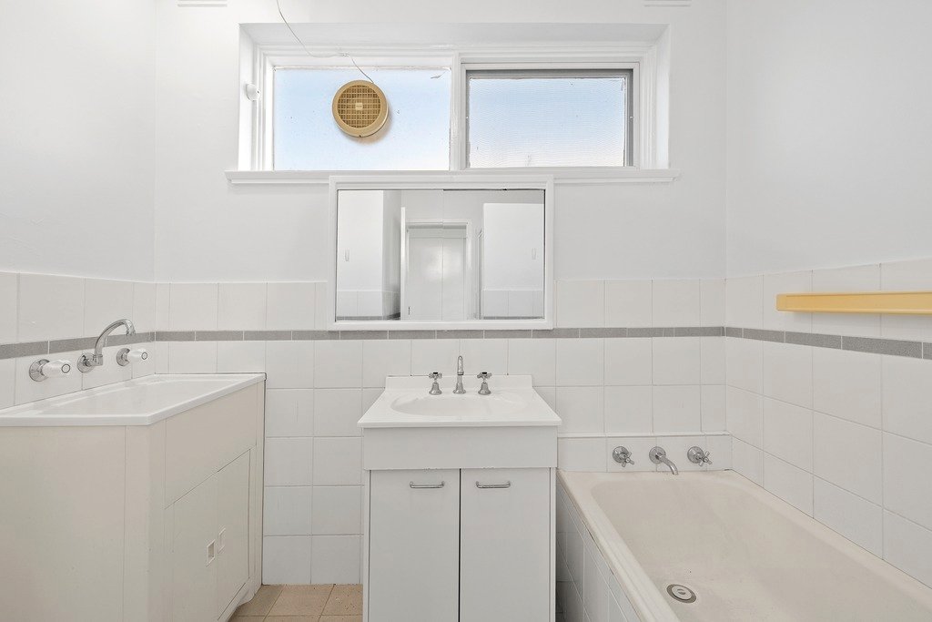 Gallery: 21/579 Dandenong Road