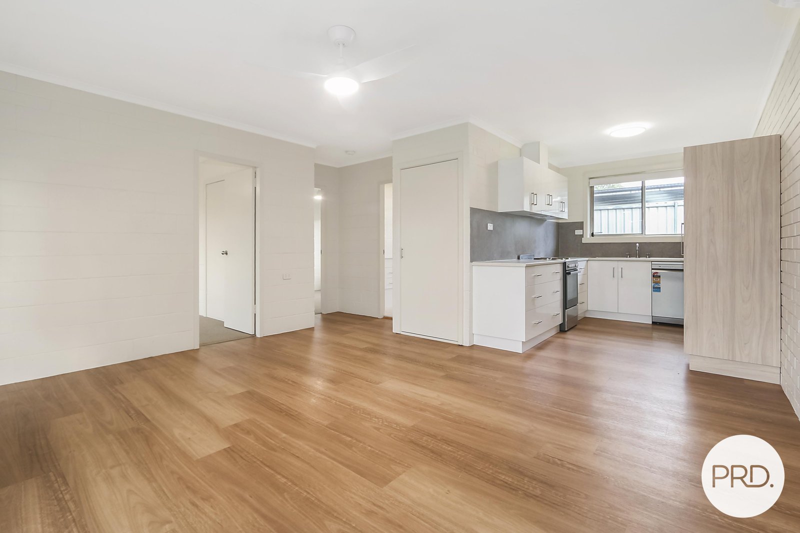 2/158 Bilba Street EAST ALBURY 3