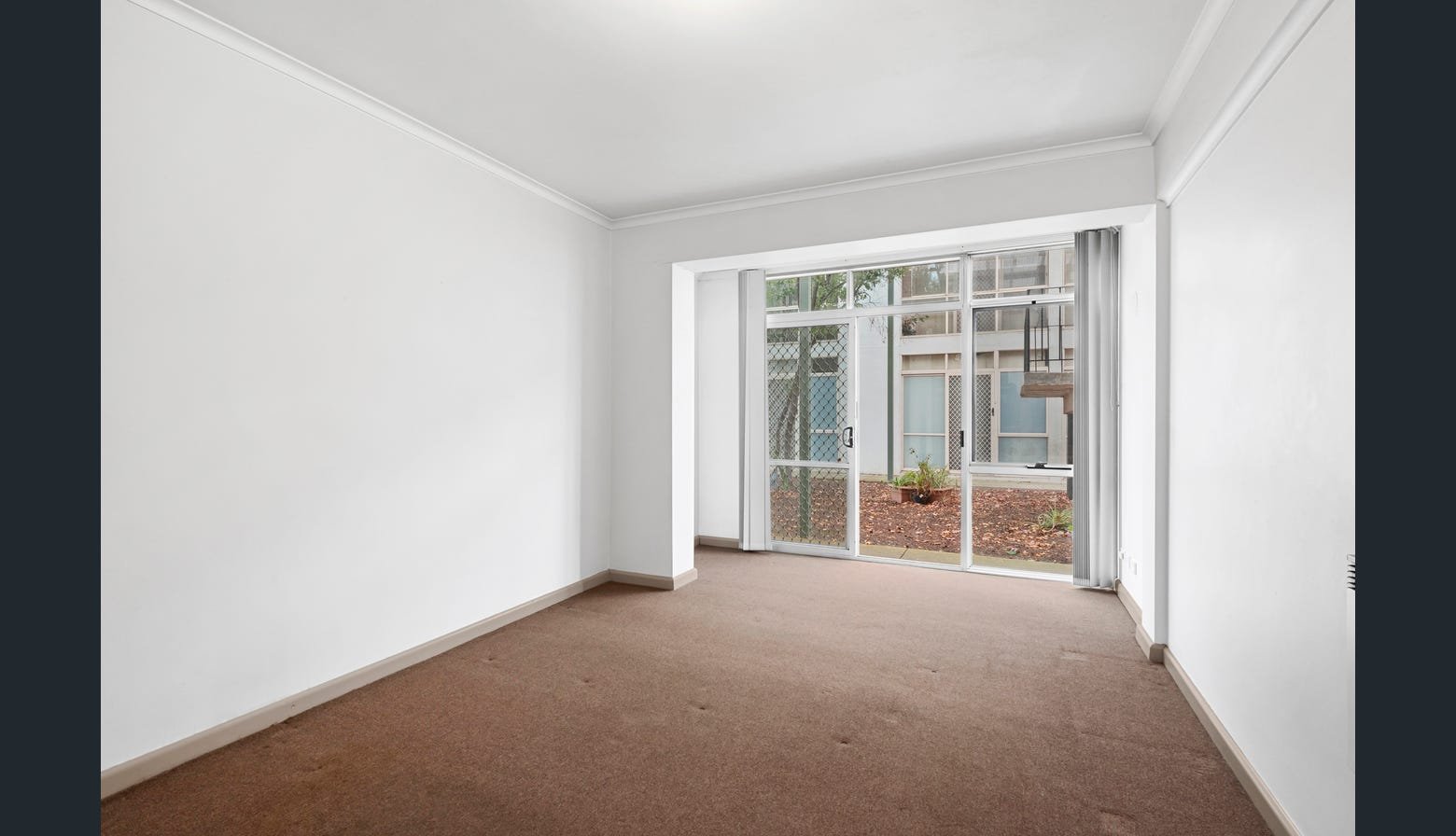 Gallery: 2/159-161 Roslyn Road