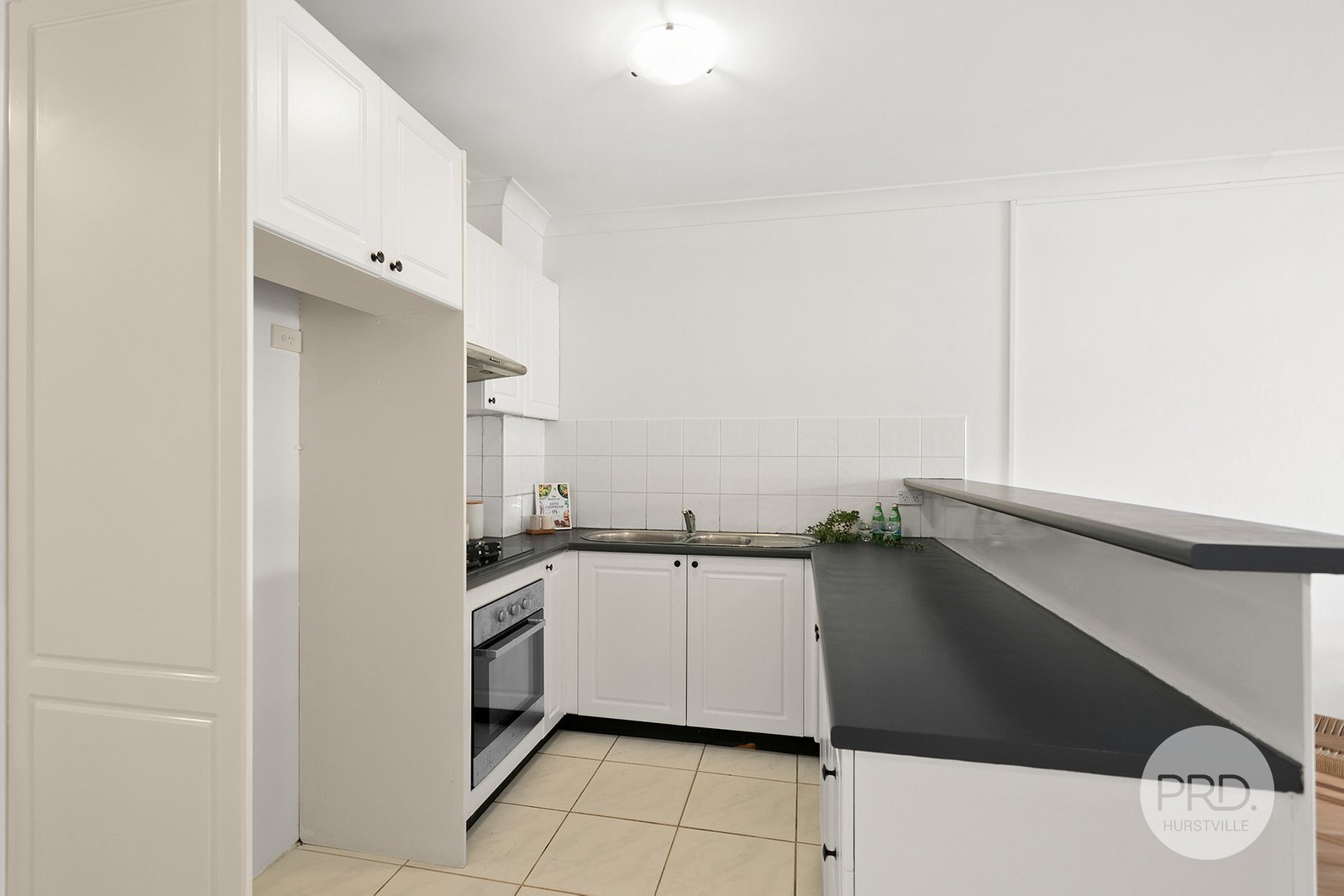 21/6-12 Hudson Street HURSTVILLE 3
