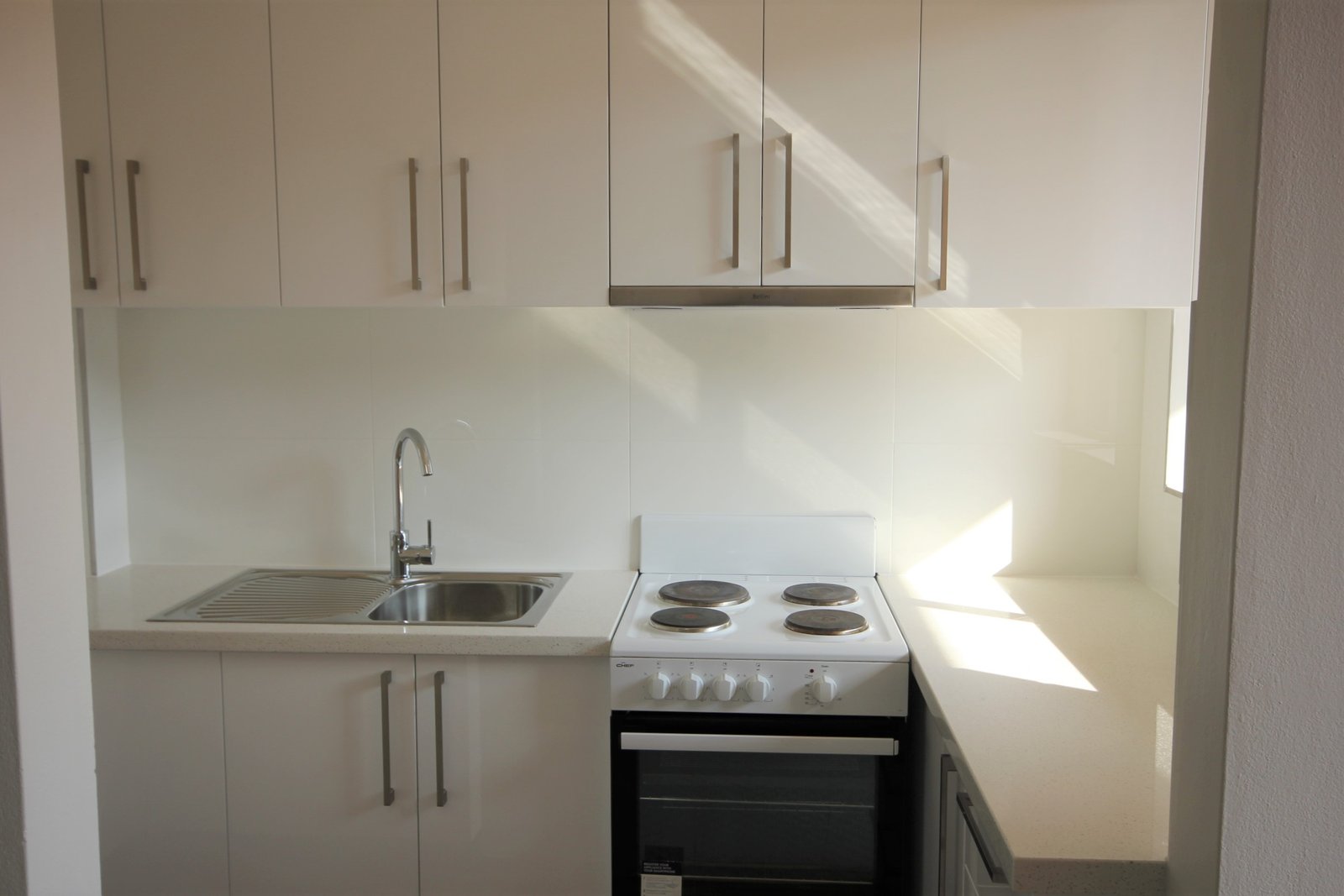 2/16-22 Guinea Street KOGARAH 3