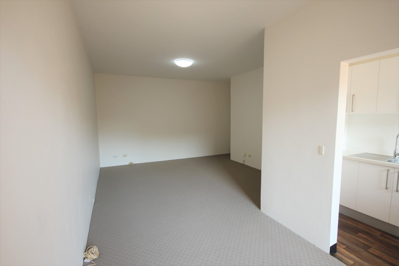 2/16-22 Guinea Street KOGARAH 7