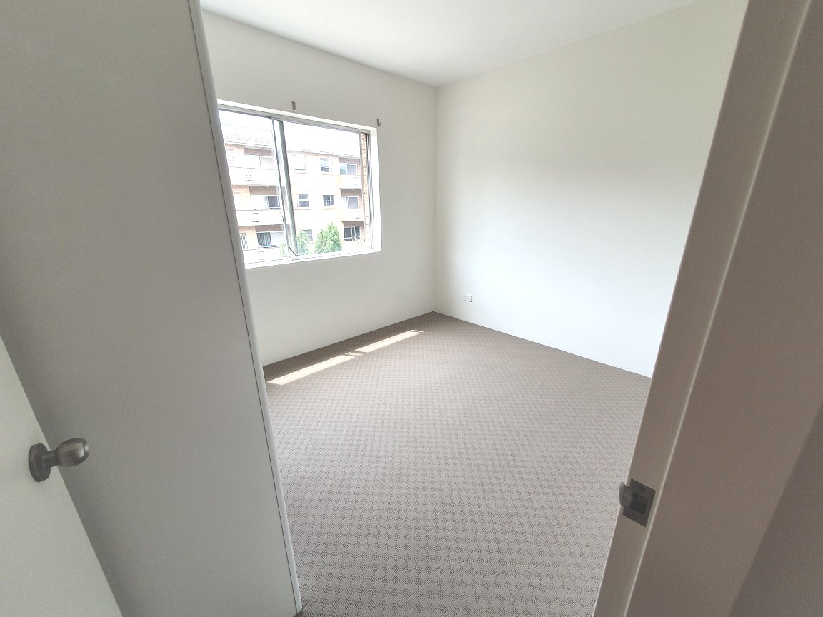 2/16-22 Guinea Street KOGARAH 9