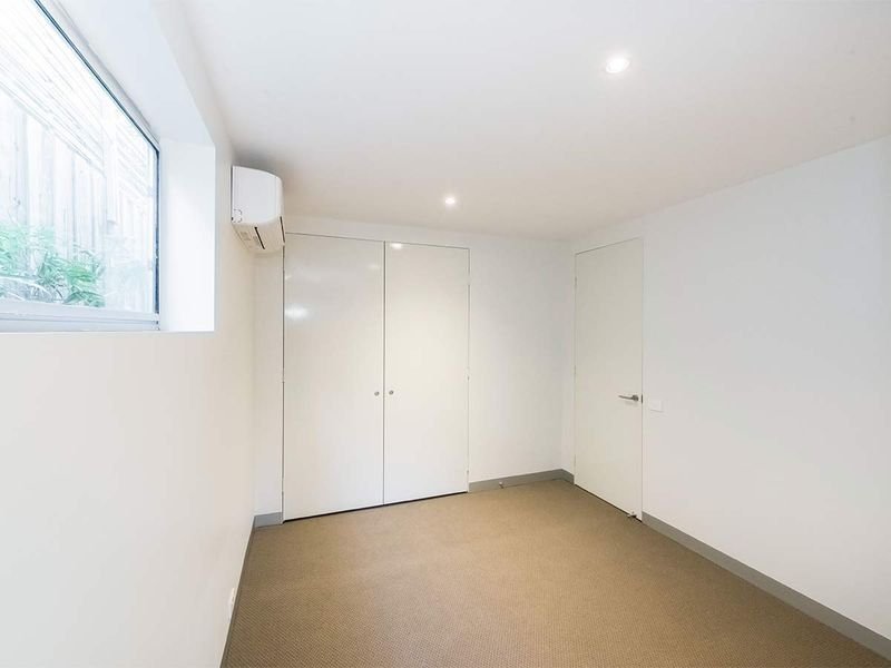 Real Estate and Property in 2/16 Alder Street, Caulfield South, VIC