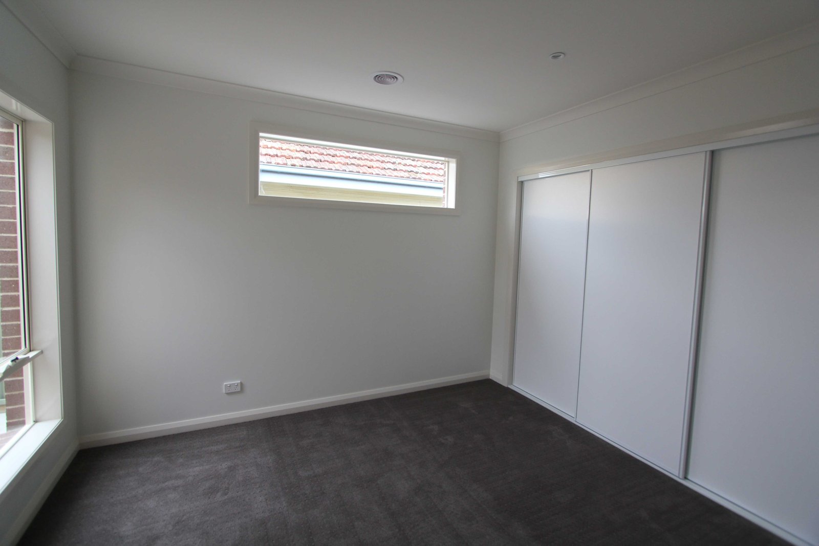 2/16 Alexander Avenue LAKE WENDOUREE 4