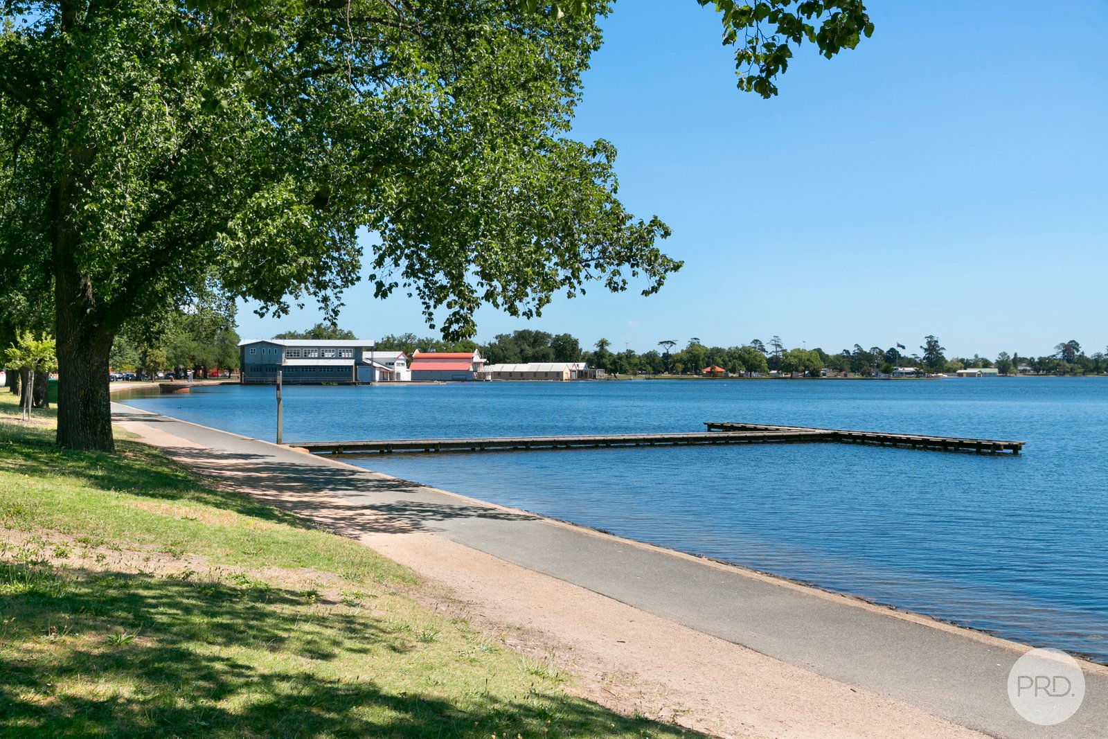 2/16 Alexander Avenue WENDOUREE 14