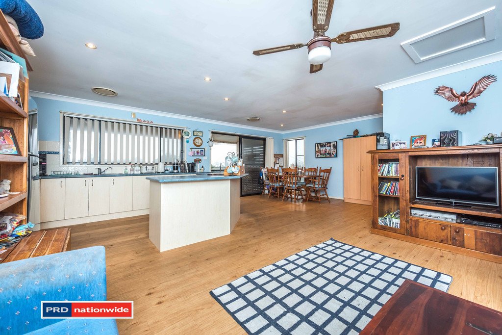 2/16 Bentham Place ANNA BAY 2