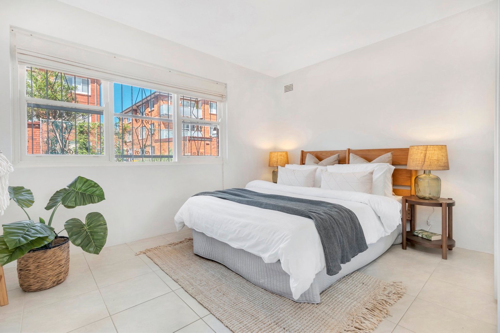2/16 Brittain Crescent HILLSDALE 4