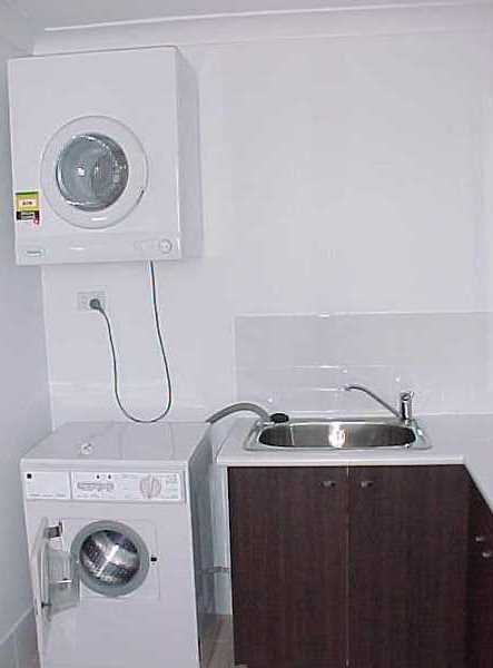 2/16 Cameron Street NUNDAH 4