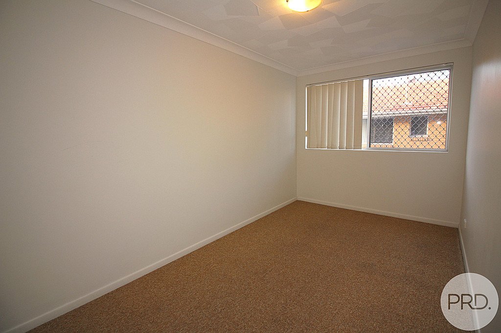 2/16 Cameron Street NUNDAH 5