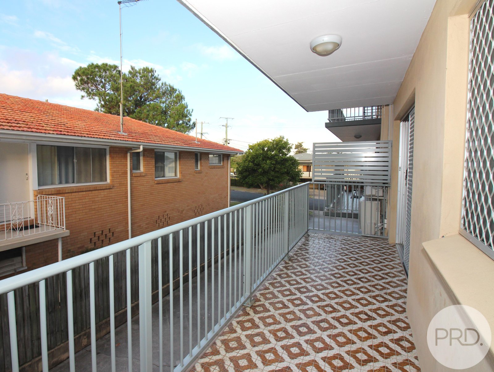 2/16 Cameron Street NUNDAH 11