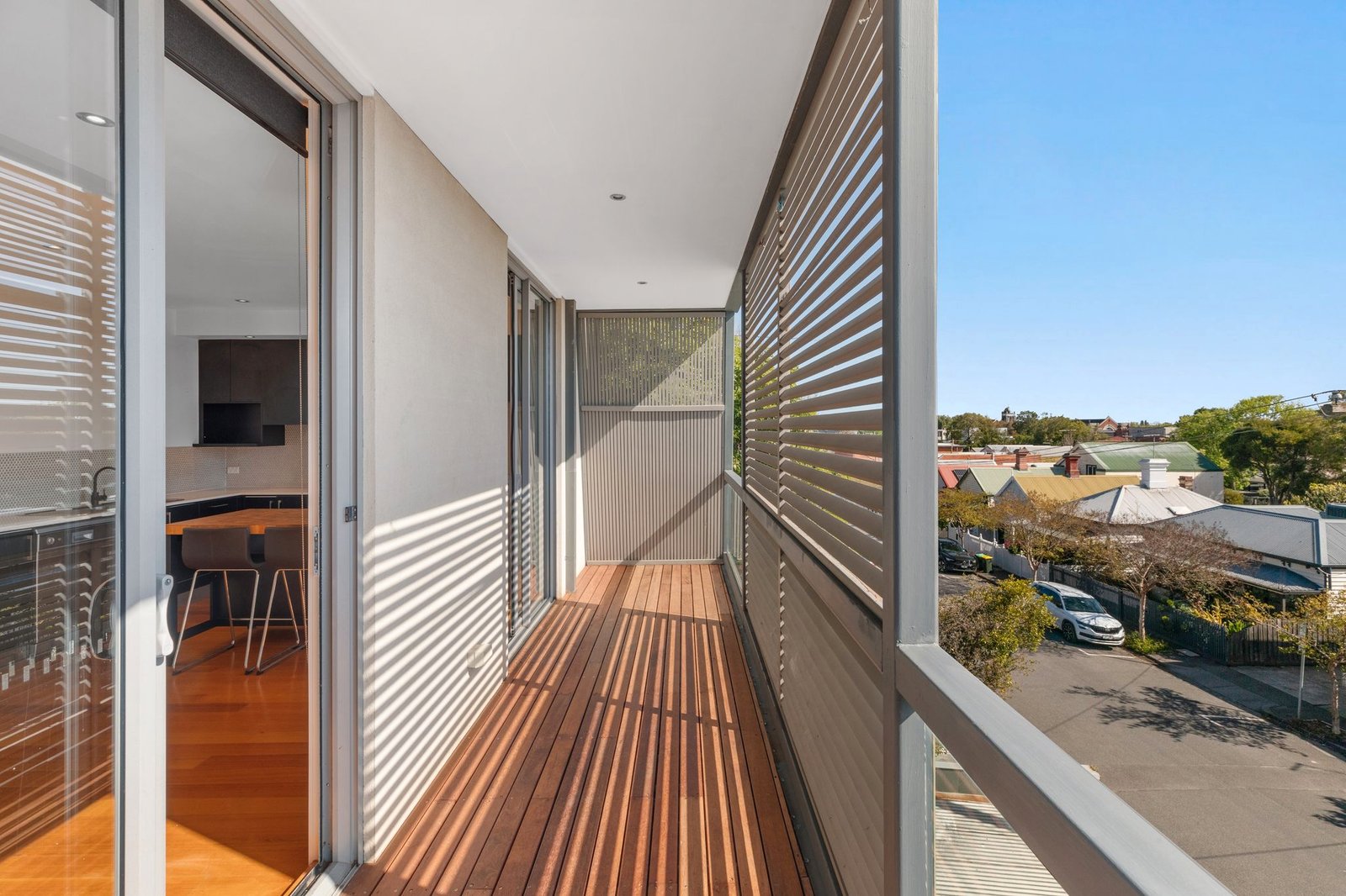 Gallery: 2/16 Chusan Street