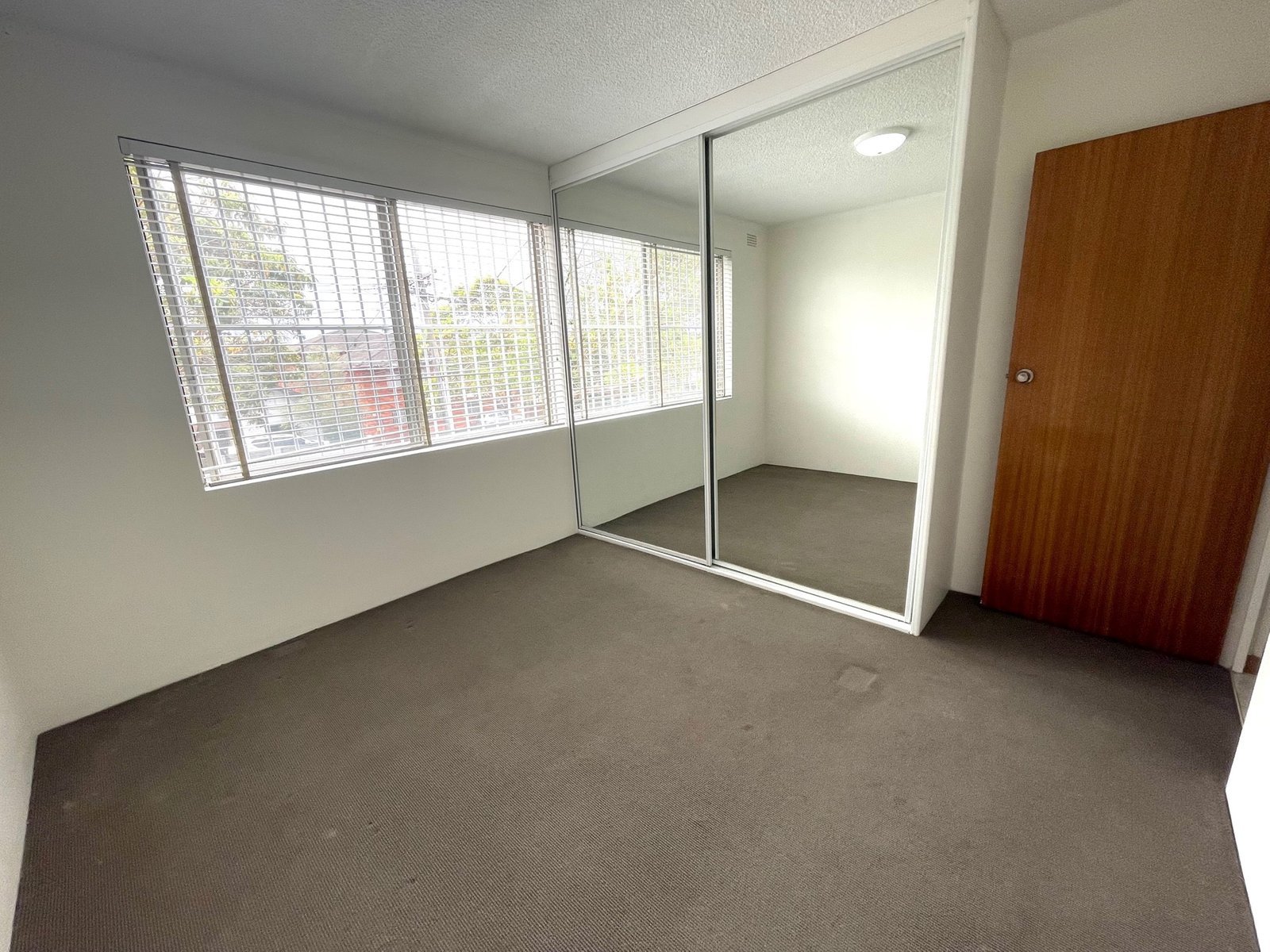 2/16 Colin Street LAKEMBA 3