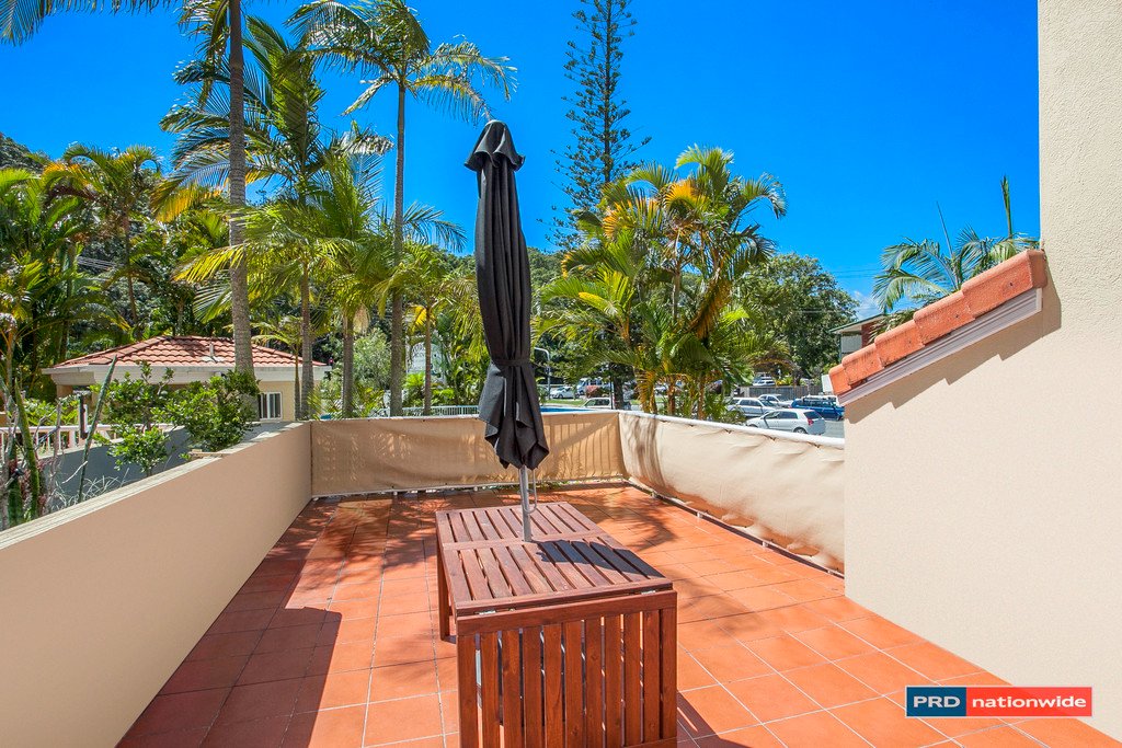 2/16 Djerral Avenue BURLEIGH HEADS 4