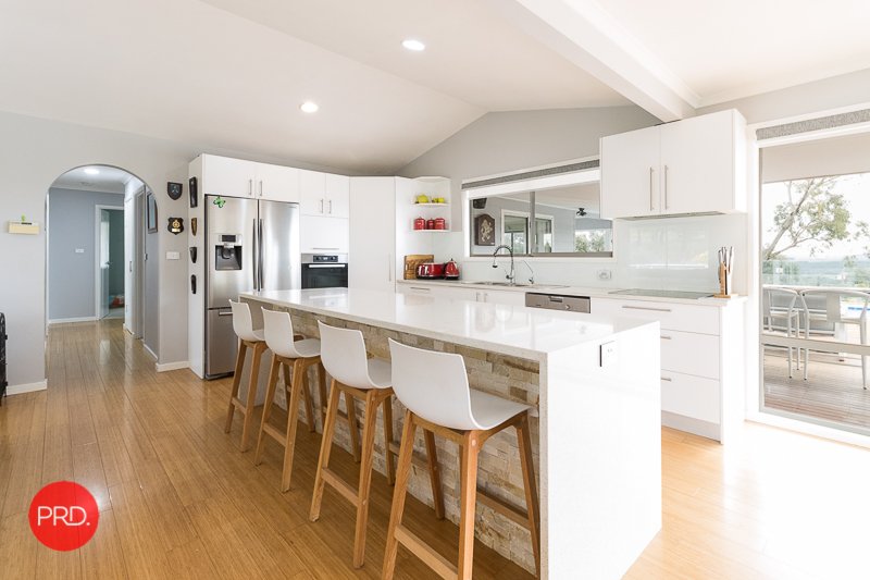 216 Douglas Close CARWOOLA 5