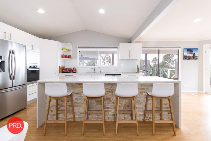 216 Douglas Close CARWOOLA 6