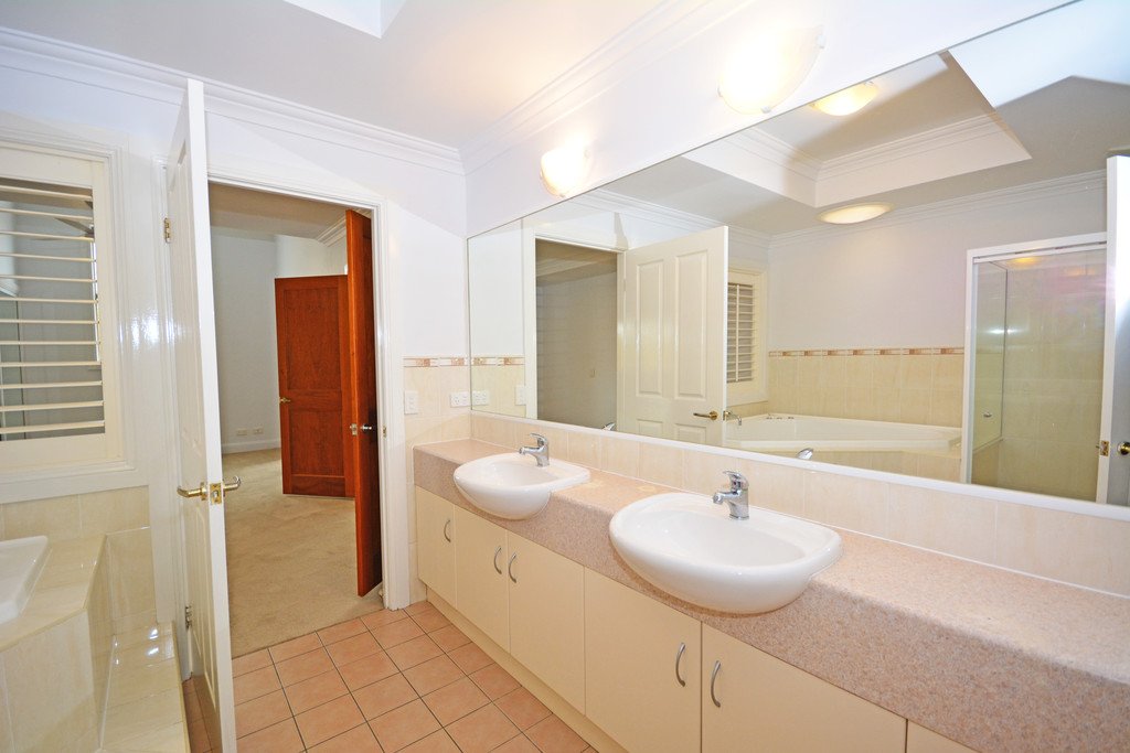 2/16 Elizabeth Street POTTSVILLE 5