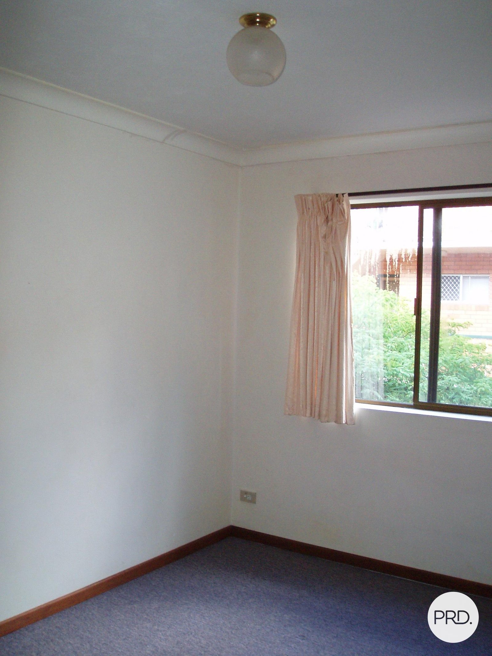 2/16 Elliott Street CLAYFIELD 3