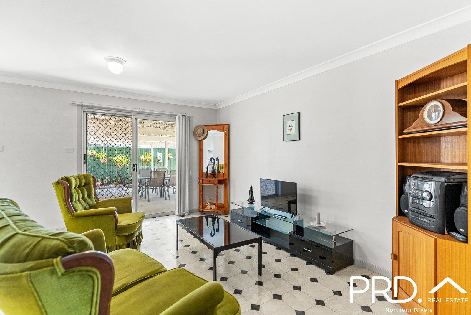 2/16 Frances Street CASINO 10