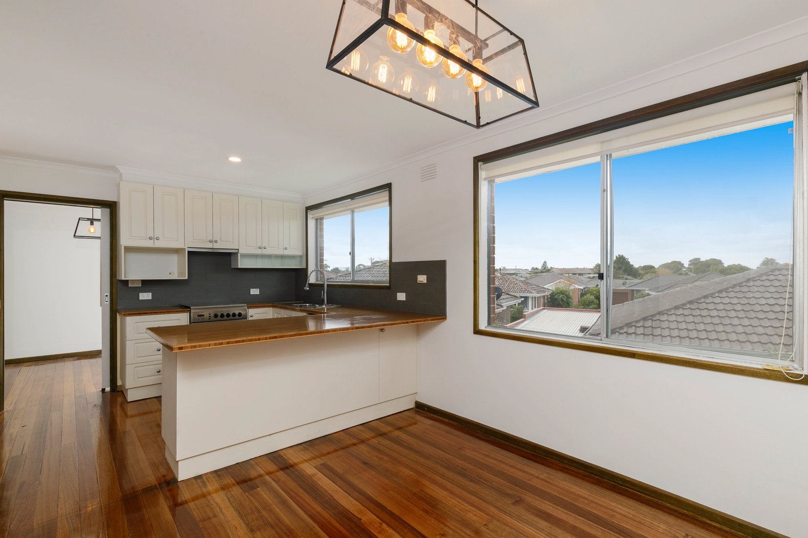 Gallery: 2/16 Golden Avenue