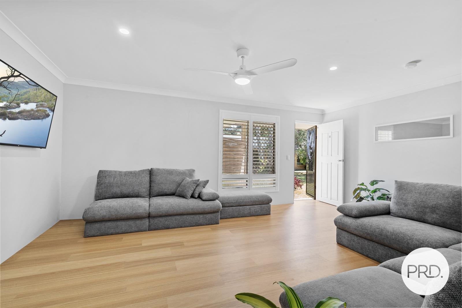 2/16 Gray Street TWEED HEADS WEST 2