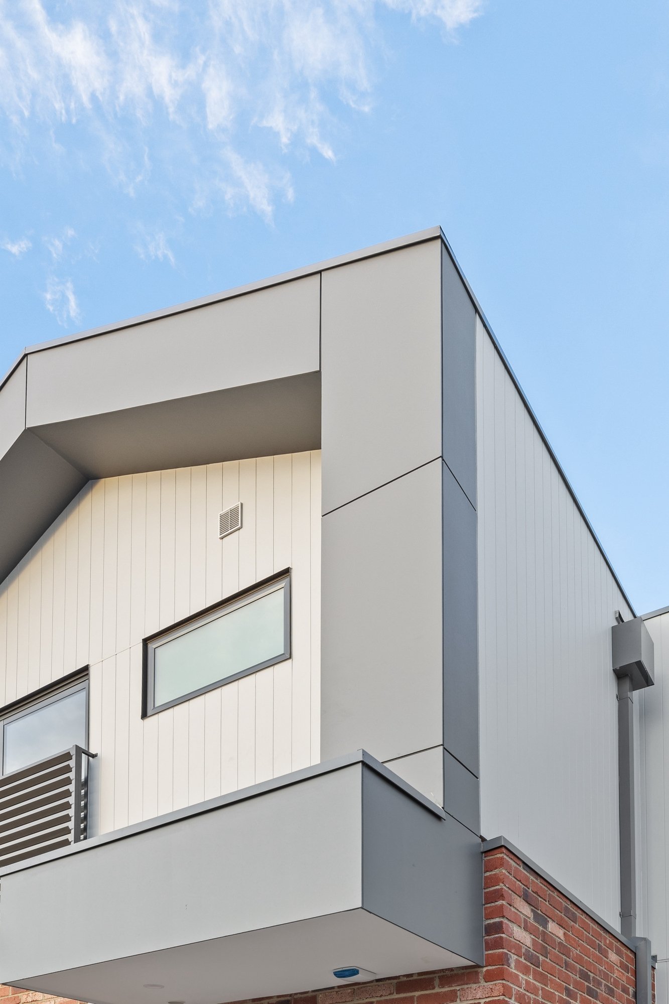 Real Estate and Property in 2/16 Haig Street, Reservoir, VIC