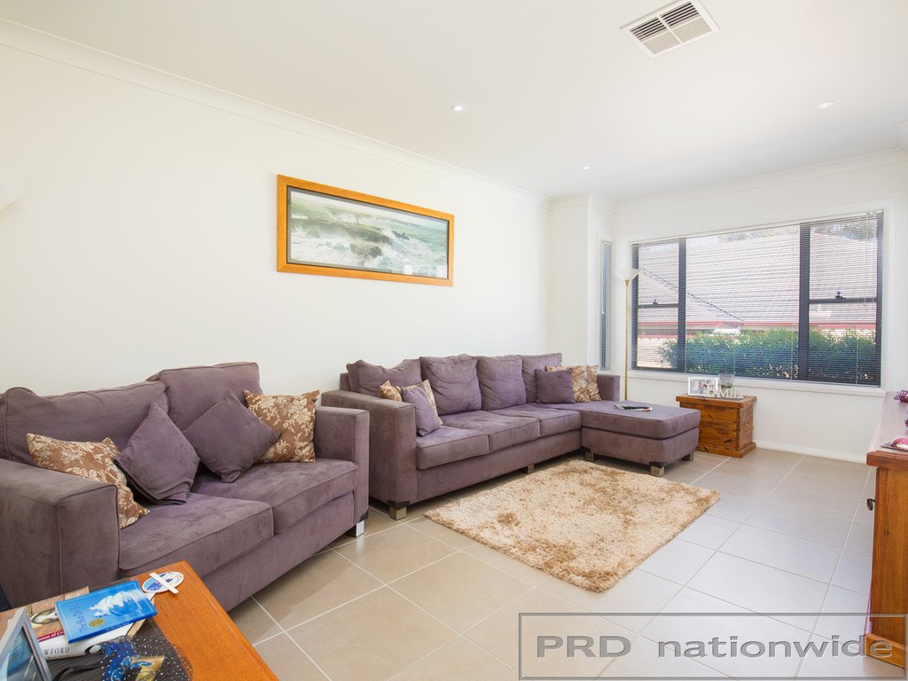 2/16 High Street EAST MAITLAND 2