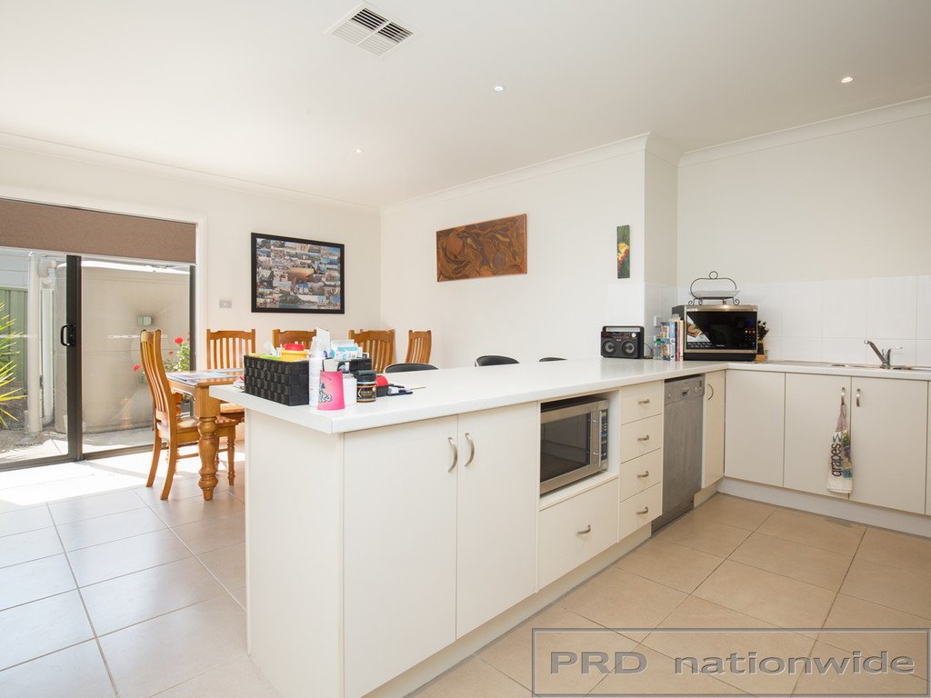 2/16 High Street EAST MAITLAND 3