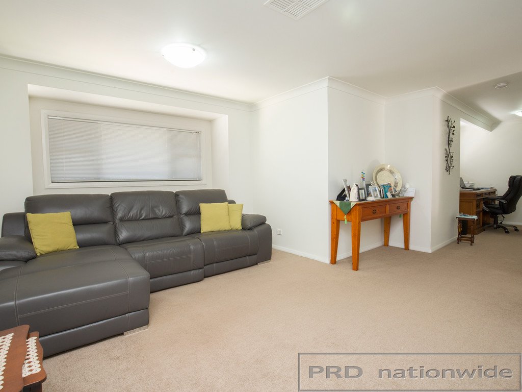 2/16 High Street EAST MAITLAND 9