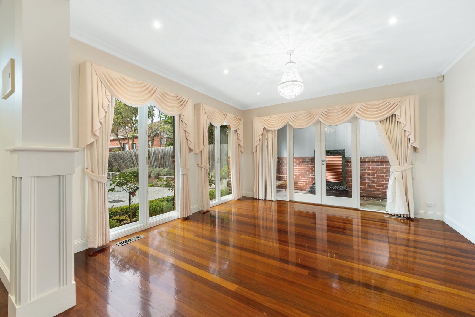 Modern townhouse in exclusive location